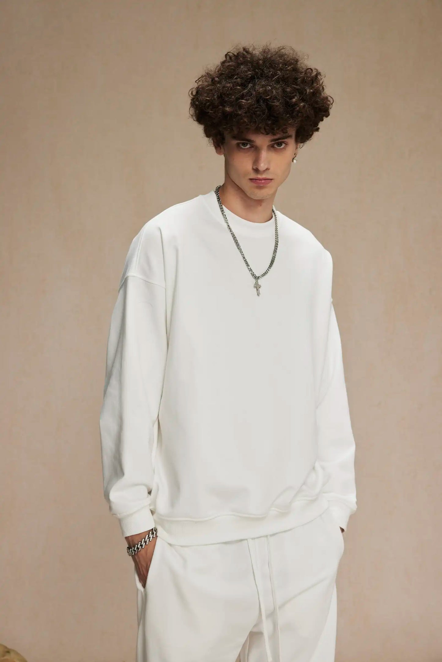 BASIC CREWNECK