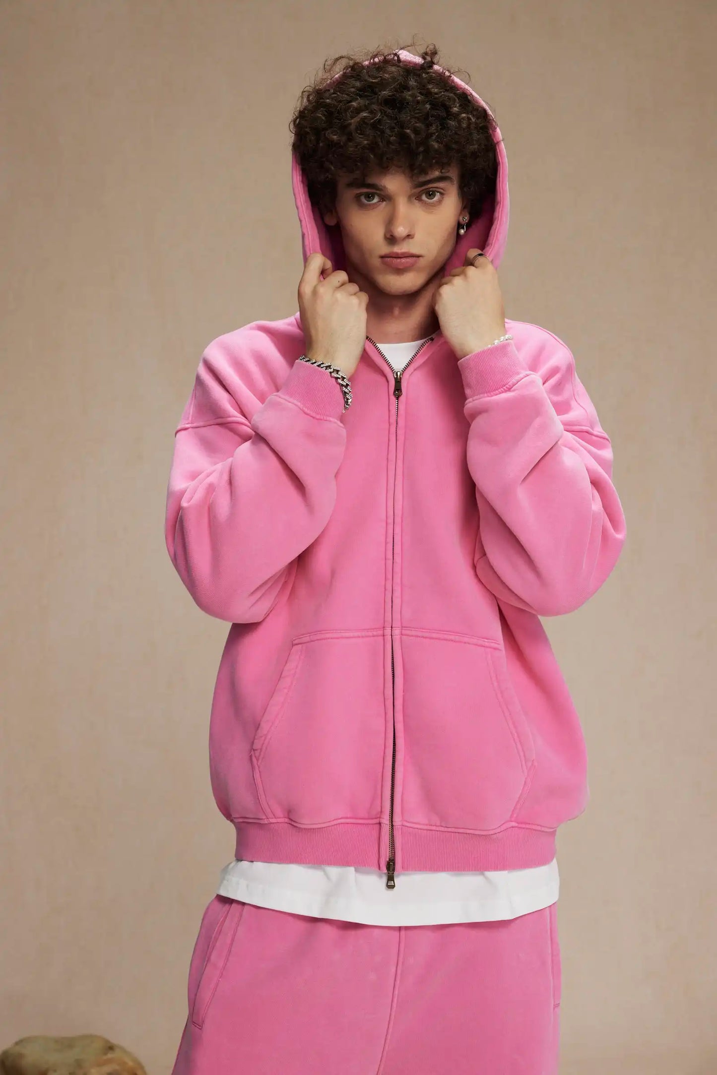 OVERSIZED ZIP-UP
